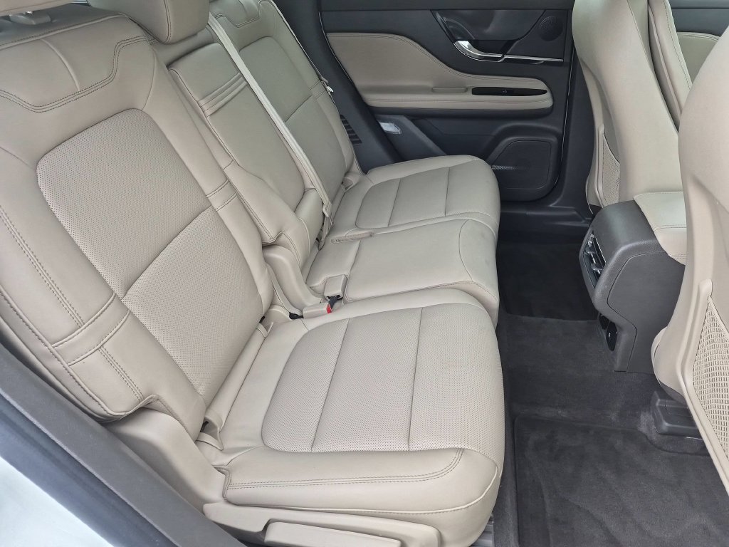 Used 2024 Lincoln Corsair AWD w/ Equipment Group 101A image 21
