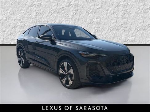 Used 2025 Audi SQ5 Premium Plus AWD/4WD image 1