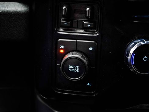 Used 2026 Ford F250 Lariat AWD/4WD image 21