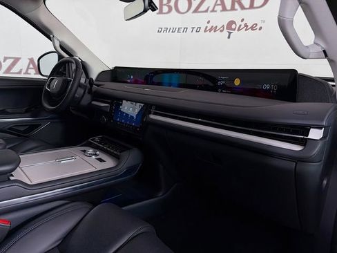 New 2025 Lincoln Navigator L Reserve AWD/4WD image 33