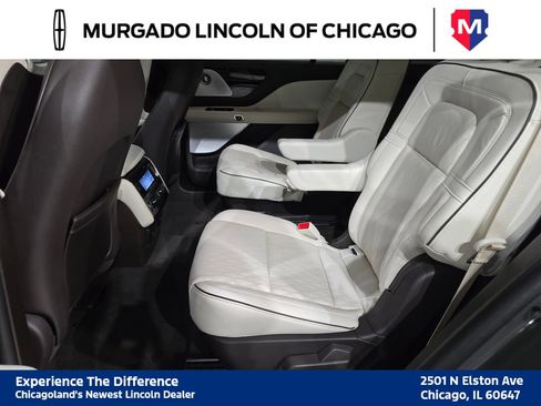 Used 2023 Lincoln Aviator Black Label w/ Class IV Trailer Tow Package image 30