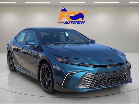 Used 2026 Toyota Camry SE w/ Multimedia Upgrade Package image 6