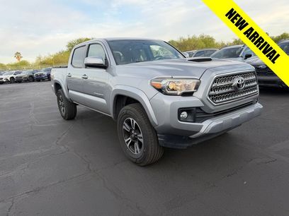 Used 2017 Toyota Tacoma TRD Sport w/ Tow Package (A/T)