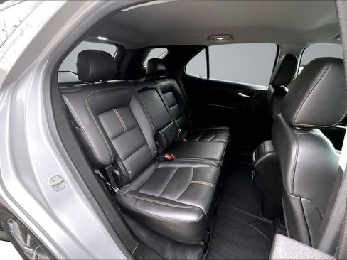 Used 2022 Chevrolet Equinox Premier AWD/4WD image 25
