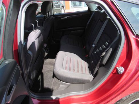 Used 2014 Ford Fusion SE w/ Equipment Group 201A image 12