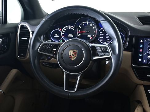 Certified 2023 Porsche Cayenne Platinum Edition AWD/4WD image 12
