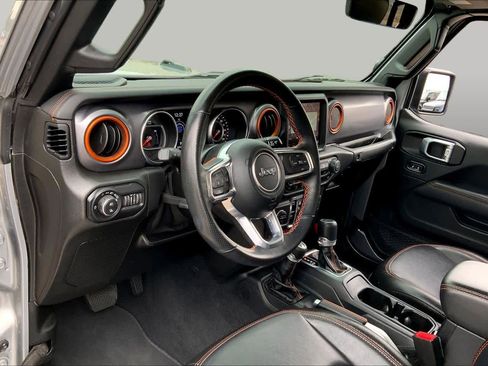 Used 2021 Jeep Gladiator Mojave AWD/4WD image 17