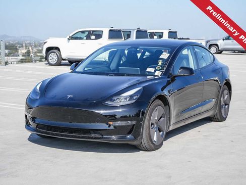 Used 2023 Tesla Model 3 Standard Range RWD image 1