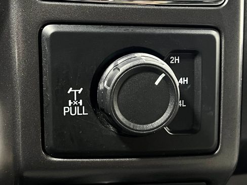 Used 2018 Ford F150 XLT w/ Equipment Group 302A Luxury AWD/4WD image 30