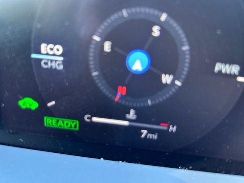 New 2026 Toyota RAV4 XSE AWD/4WD image 10