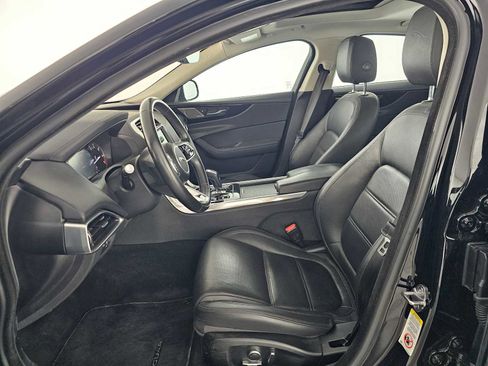 Used 2020 Jaguar XE S RWD image 20
