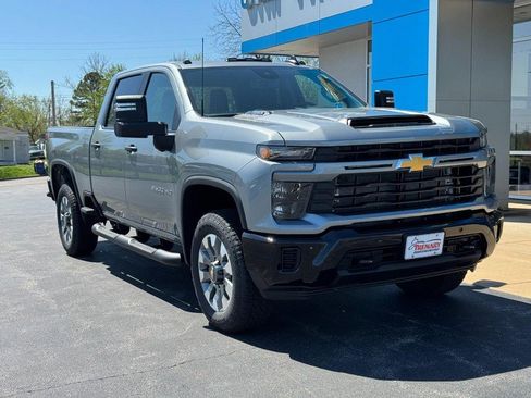 New 2026 Chevrolet Silverado 2500 Custom w/ Custom Value Package AWD/4WD image 18