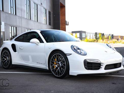 Used 2014 Porsche 911 Turbo S AWD/4WD image 20