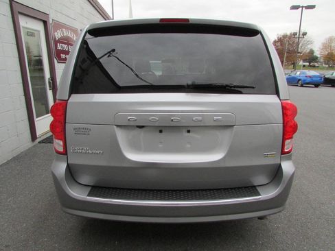 Used 2017 Dodge Grand Caravan SE w/ Power Window Group image 3