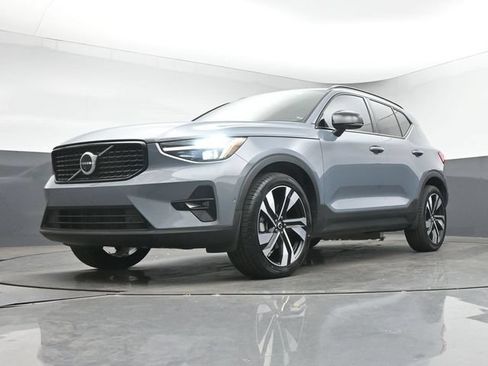 Used 2023 Volvo XC40 B5 Ultimate w/ Protection Package Premier AWD/4WD image 40