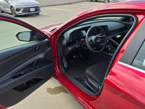 New 2026 Hyundai Elantra SEL Sport image 33