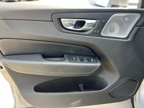 Used 2022 Volvo XC60 T8 Inscription w/ Advanced Package image 31