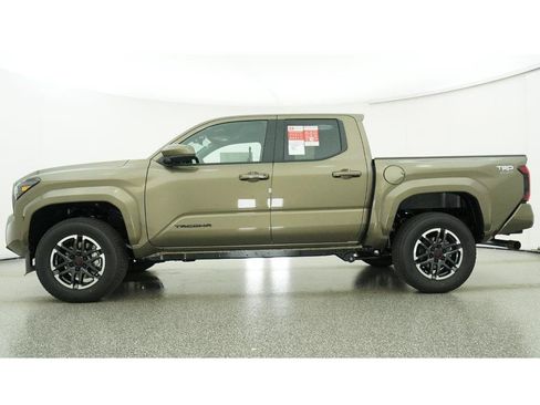 New 2026 Toyota Tacoma TRD Sport AWD/4WD image 19