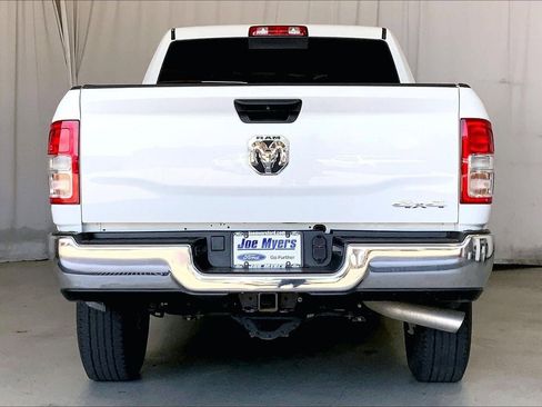 Used 2024 RAM 2500 Tradesman w/ Chrome Appearance Group AWD/4WD image 4
