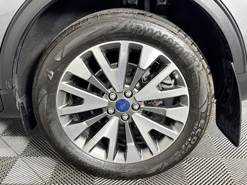 Used 2022 Ford Escape Titanium w/ Class II Trailer Tow Package image 36