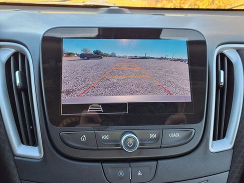 Used 2023 Chevrolet Malibu LT image 12