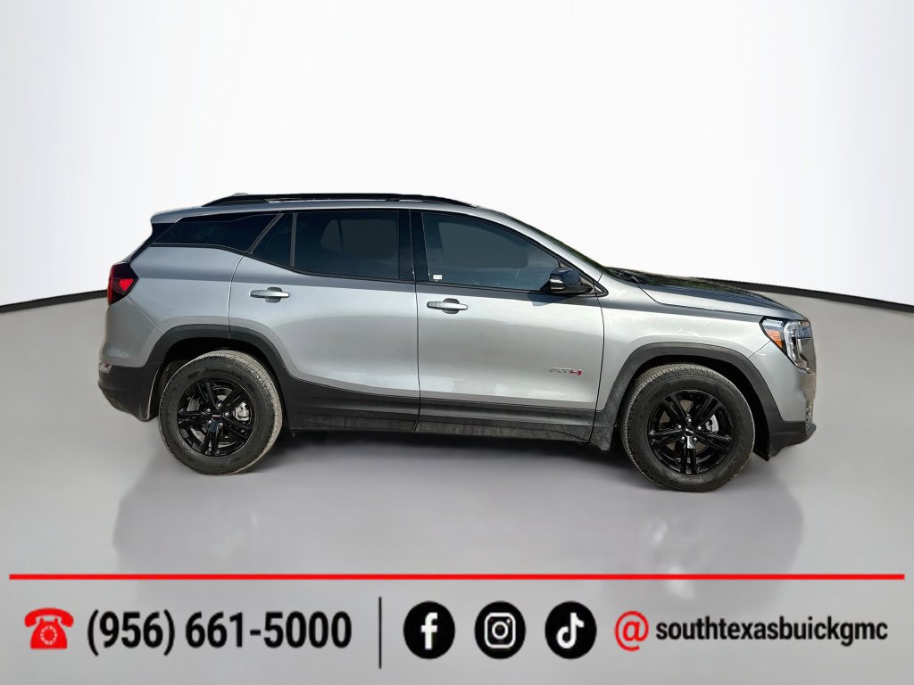 Used 2024 GMC Terrain AT4 AWD/4WD image 9