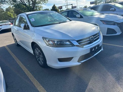 Used 2013 Honda Accord LX image 3
