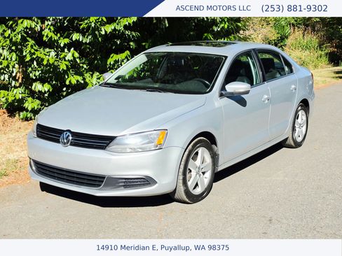 Used 2014 Volkswagen Jetta TDI FWD image 1