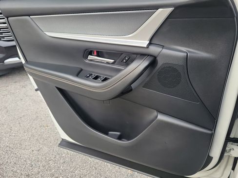 Certified 2025 MAZDA CX-90 3.3 Turbo S w/ Premium Package image 23