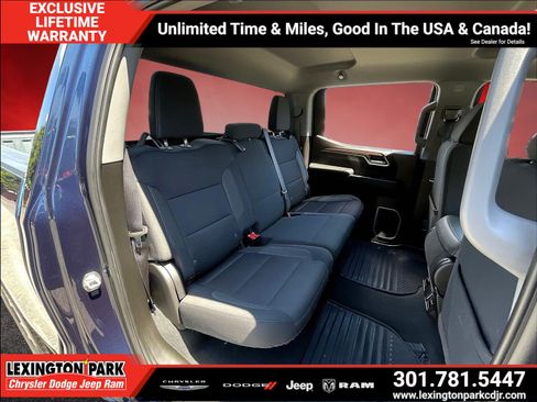 Used 2022 Chevrolet Silverado 1500 LT AWD/4WD image 25