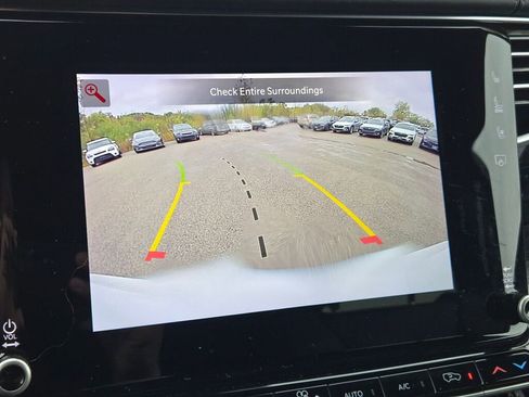 Used 2023 Jeep Wagoneer Series III w/ Preferred Equipment Group image 28