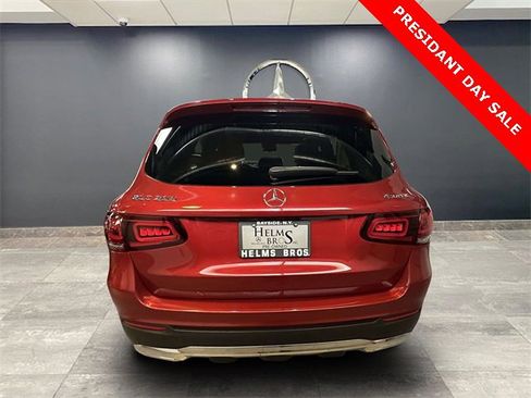 Certified 2022 Mercedes-Benz GLC 300 4MATIC image 4