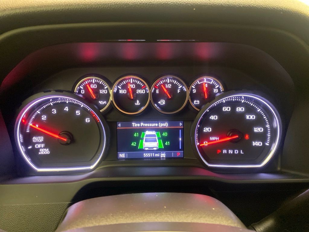 Used 2022 Chevrolet Silverado 1500 LT AWD/4WD image 12