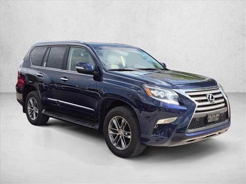 Used 2018 Lexus GX 460 Luxury AWD/4WD image 3