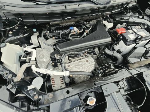 Used 2019 Nissan Rogue SV AWD/4WD image 33