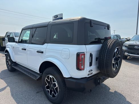 New 2026 Ford Bronco Outer Banks AWD/4WD image 7