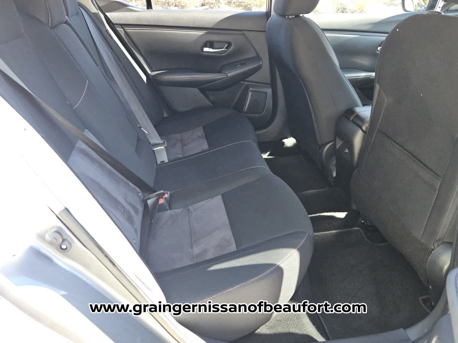 Used 2022 Nissan Sentra SR w/ Electronics Package FWD image 7