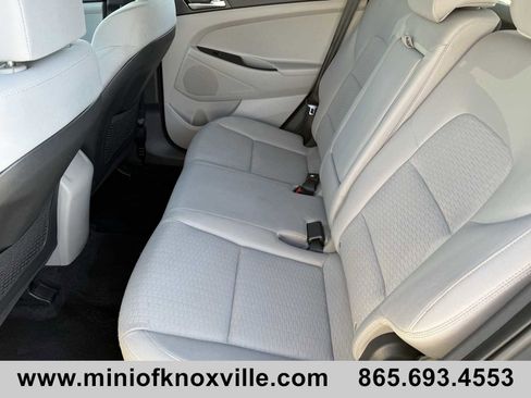 Used 2019 Hyundai Tucson SE image 29