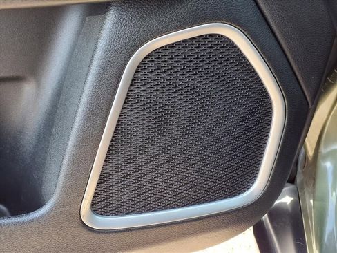 Used 2018 Jeep Compass Limited image 15