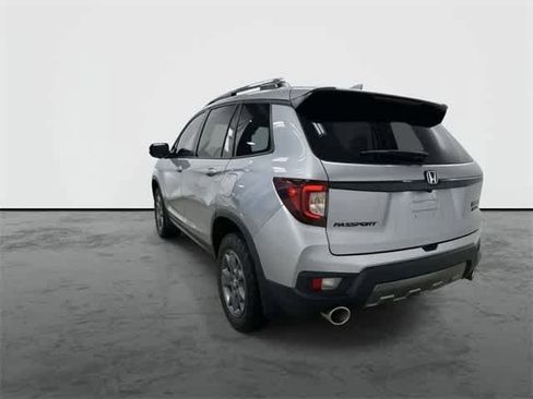 Certified 2025 Honda Passport TrailSport image 2