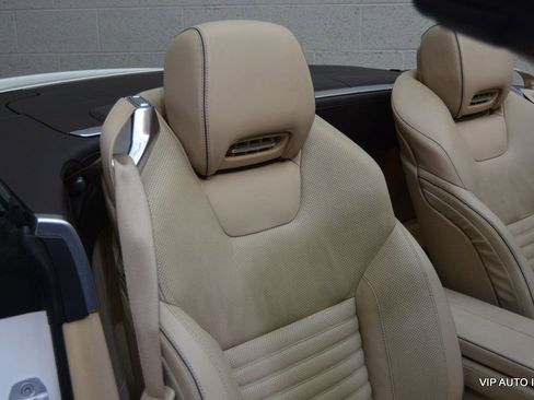 Used 2014 Mercedes-Benz SL 550 image 18