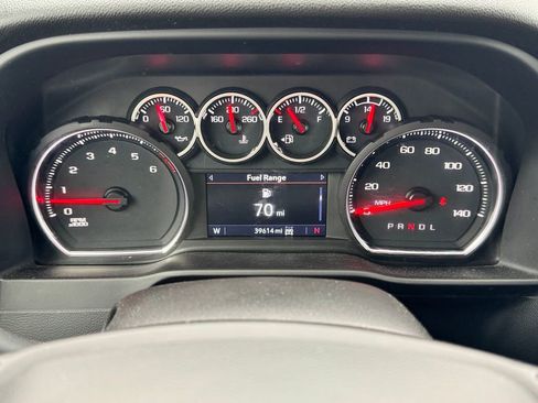 Used 2021 Chevrolet Silverado 2500 LT w/ Convenience Package image 21