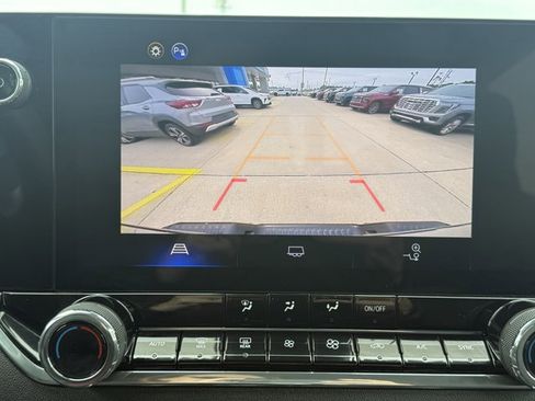New 2026 Chevrolet Colorado Trail Boss AWD/4WD image 9