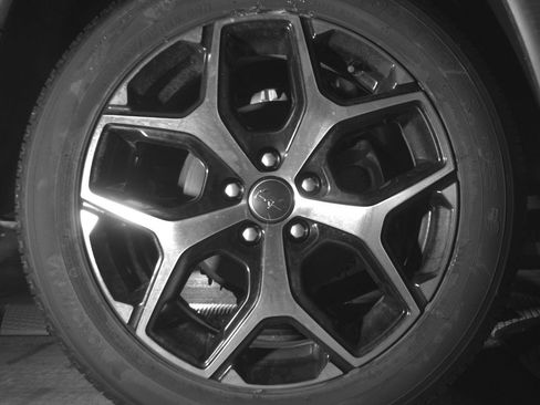 Used 2025 Jeep Compass Limited image 15