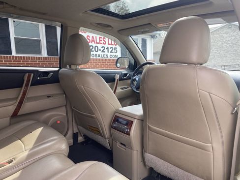 Used 2013 Toyota Highlander Limited image 22