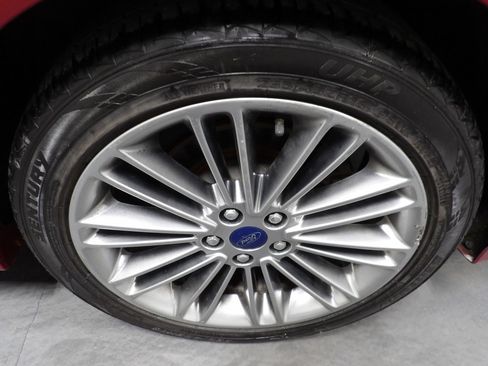 Used 2015 Ford Fusion Titanium image 22