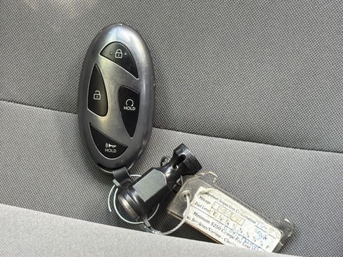 Used 2025 Hyundai Elantra SEL FWD image 21