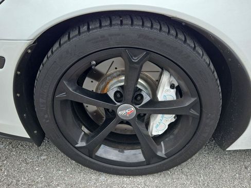 Used 2013 Chevrolet Corvette Grand Sport w/ 4LT Preferred Equipment Group RWD image 12