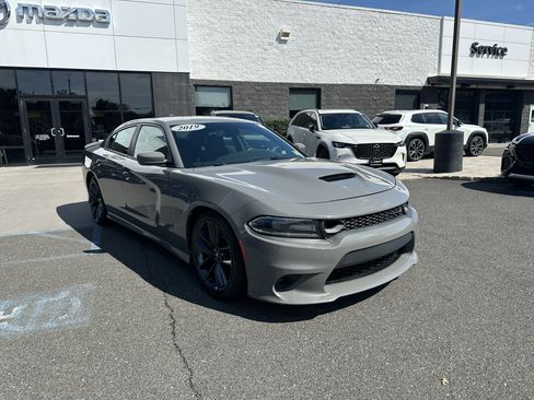 Used 2019 Dodge Charger Scat Pack RWD image 7