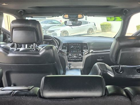 Used 2020 Jeep Grand Cherokee Altitude AWD/4WD image 11